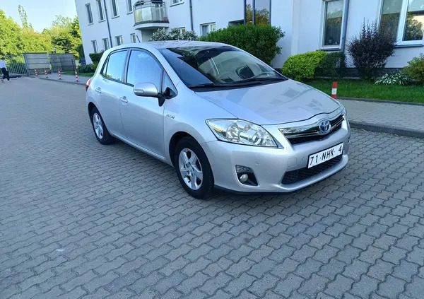 Toyota Auris cena 32000 przebieg: 228000, rok produkcji 2010 z Warszawa małe 631